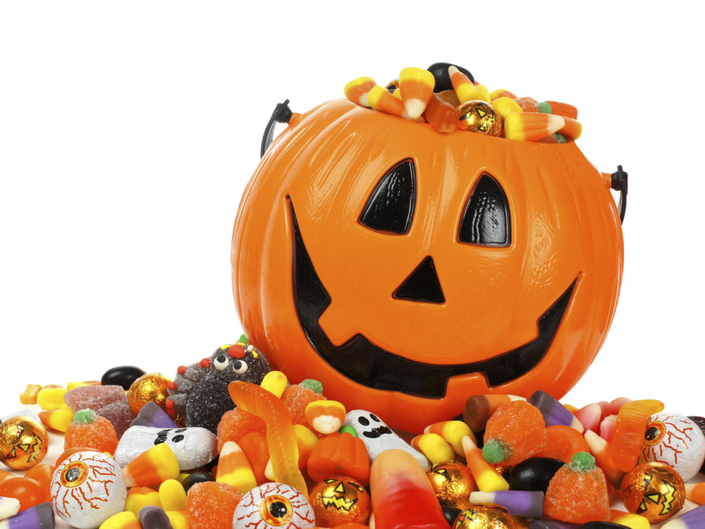 This is the image for the news article titled 5 Candies For A Tooth-Happy Haunting On Halloween